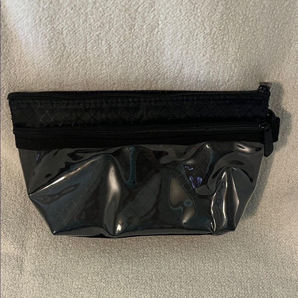 NWOT Thirty-one Clear Clip Pouch, Black